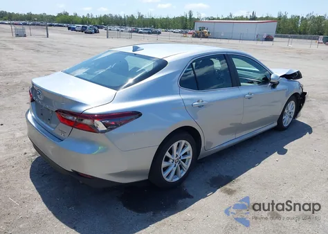 2023 Toyota Camry Le z USA, uszkodzony, nr VIN 4T1C11AK9PU746395